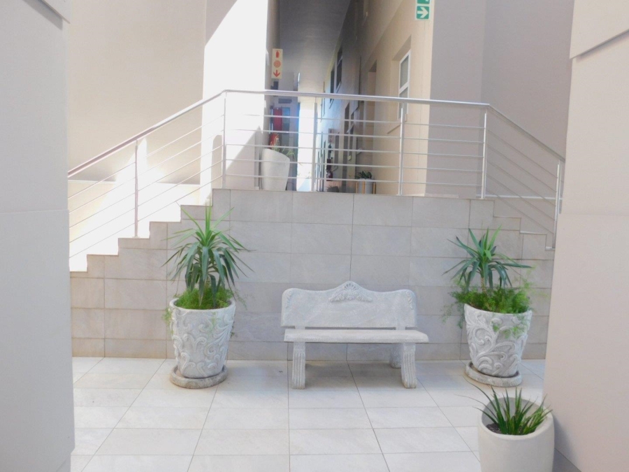 To Let 2 Bedroom Property for Rent in Bryanston Gauteng