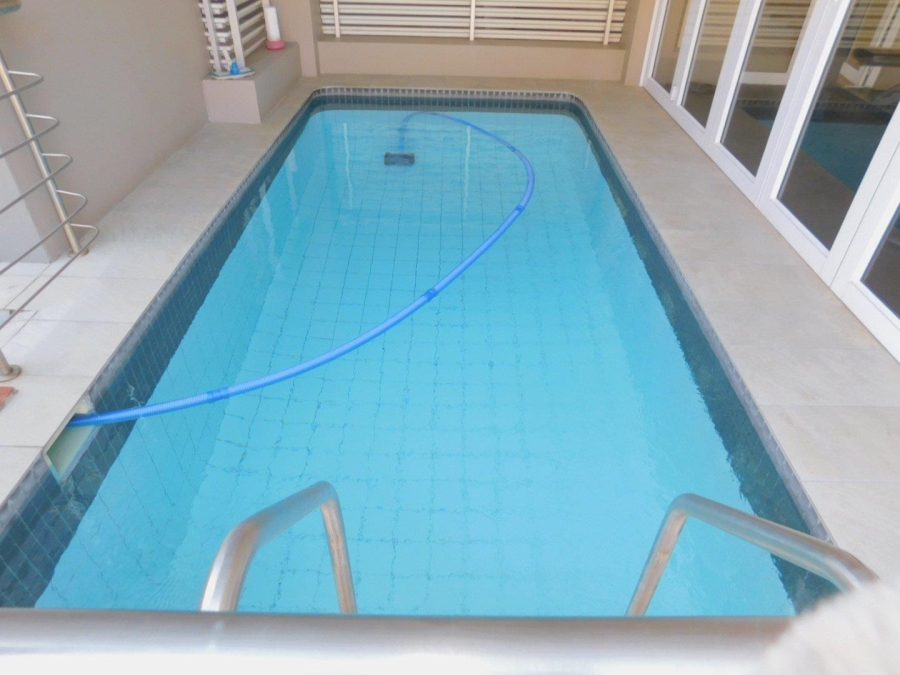 To Let 2 Bedroom Property for Rent in Bryanston Gauteng