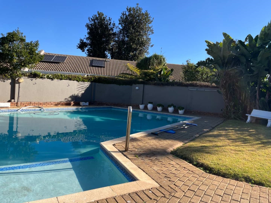 To Let 2 Bedroom Property for Rent in Northwold Gauteng