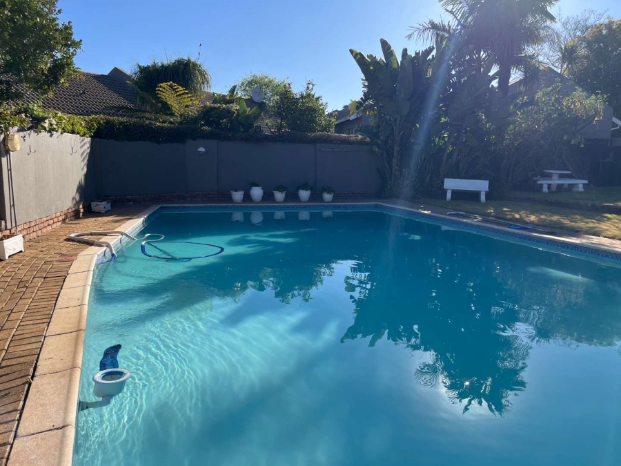 To Let 2 Bedroom Property for Rent in Northwold Gauteng