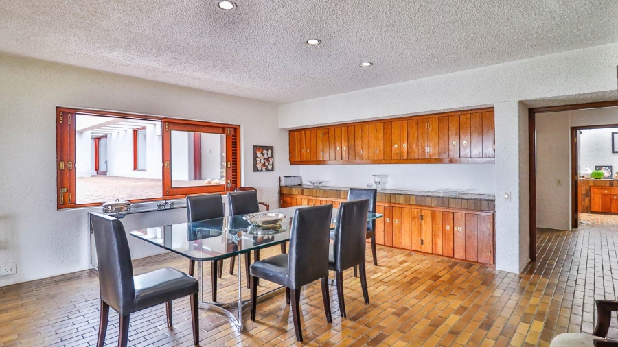 6 Bedroom Property for Sale in Hyde Park Gauteng