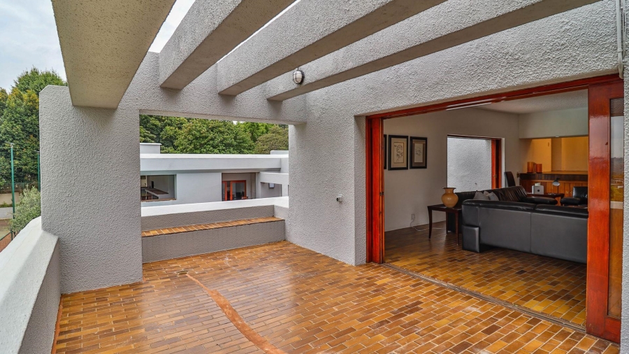 6 Bedroom Property for Sale in Hyde Park Gauteng