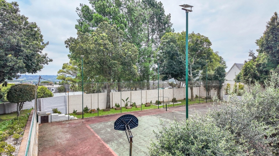 6 Bedroom Property for Sale in Hyde Park Gauteng