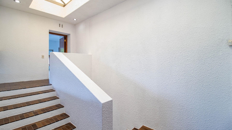 6 Bedroom Property for Sale in Hyde Park Gauteng