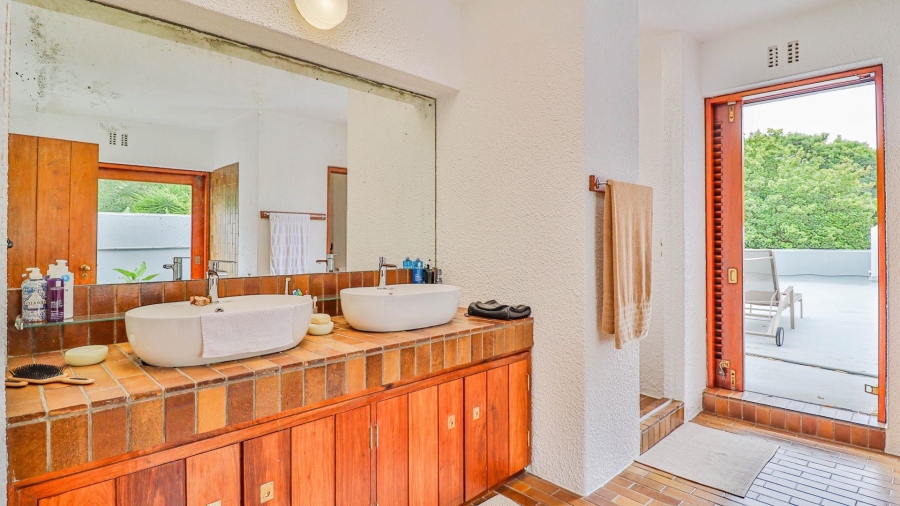 6 Bedroom Property for Sale in Hyde Park Gauteng