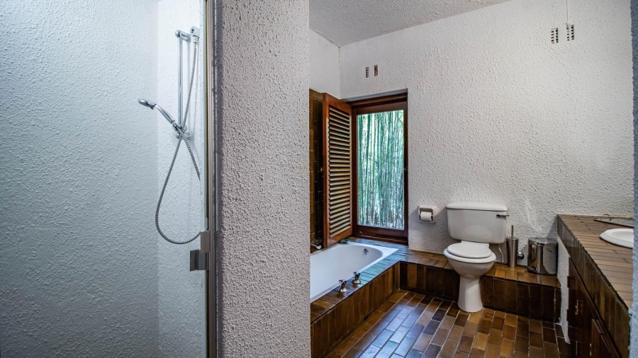 6 Bedroom Property for Sale in Hyde Park Gauteng