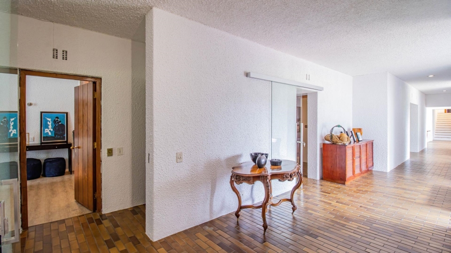 6 Bedroom Property for Sale in Hyde Park Gauteng