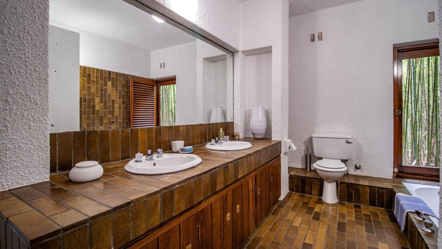 6 Bedroom Property for Sale in Hyde Park Gauteng