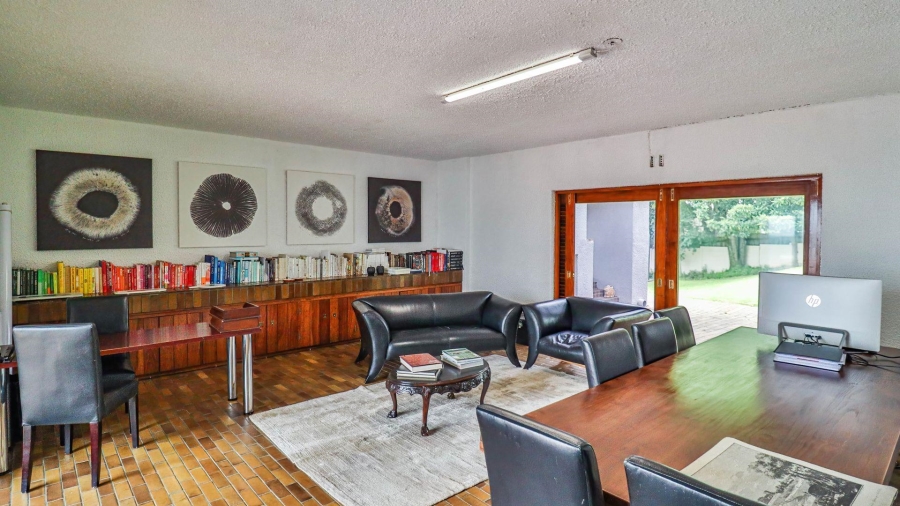 6 Bedroom Property for Sale in Hyde Park Gauteng