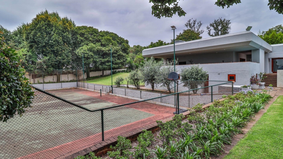 6 Bedroom Property for Sale in Hyde Park Gauteng