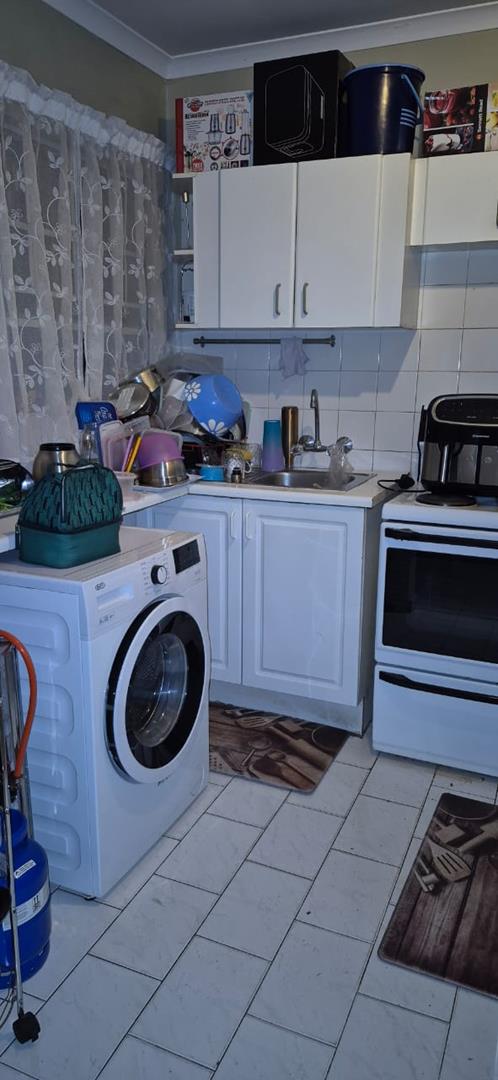 2 Bedroom Property for Sale in Die Hoewes Gauteng