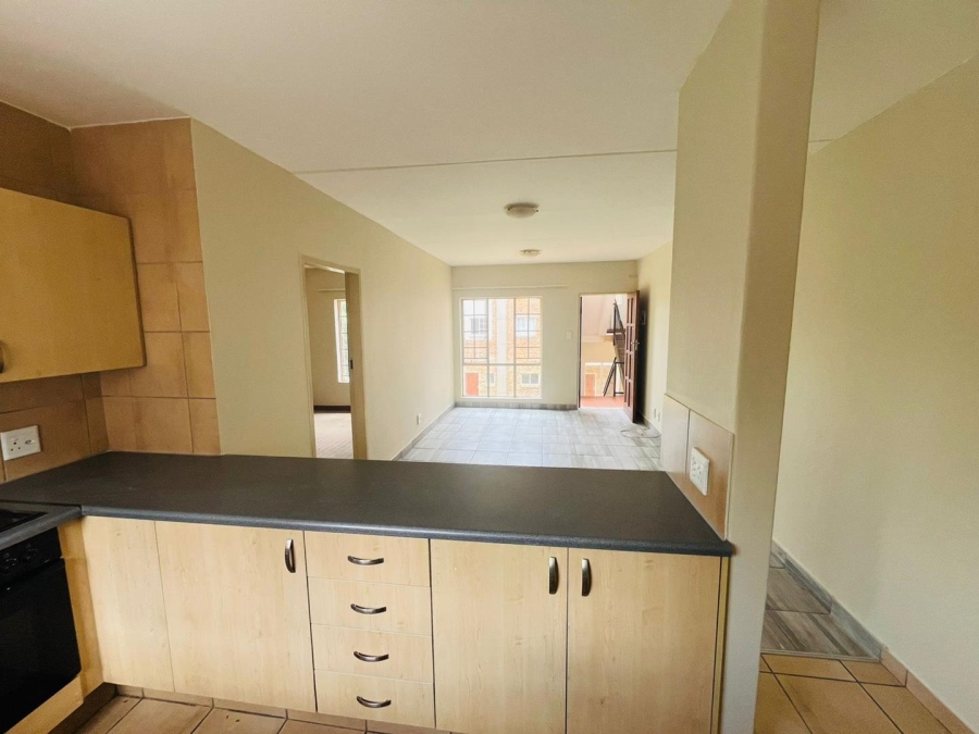 1 Bedroom Property for Sale in Silver Lakes Gauteng