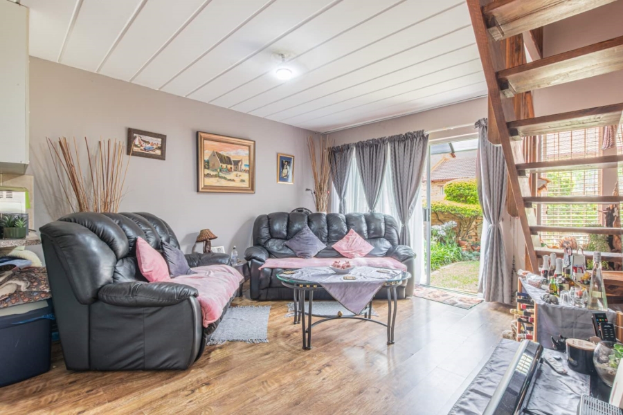 3 Bedroom Property for Sale in Wilgeheuwel Gauteng