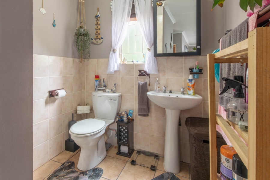 3 Bedroom Property for Sale in Wilgeheuwel Gauteng