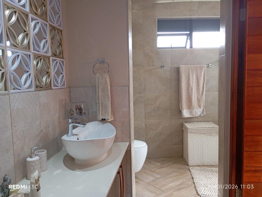 4 Bedroom Property for Sale in Glen Eagle Estate Gauteng