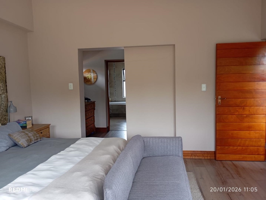 4 Bedroom Property for Sale in Glen Eagle Estate Gauteng