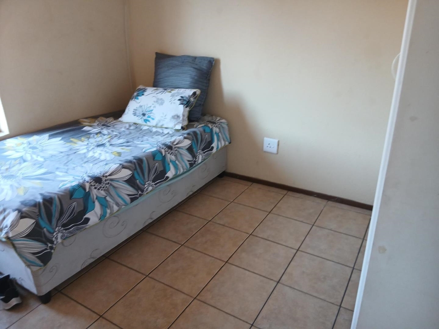 2 Bedroom Property for Sale in Edleen Gauteng