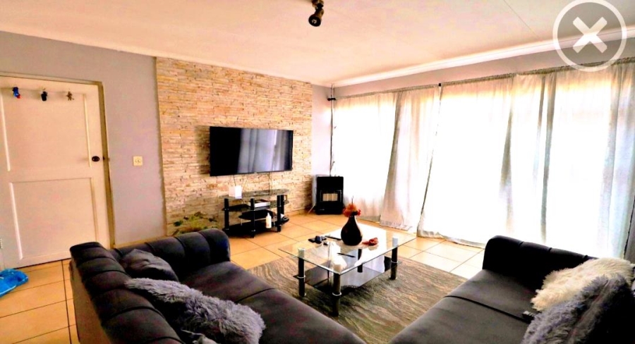 2 Bedroom Property for Sale in Norkem Park Gauteng