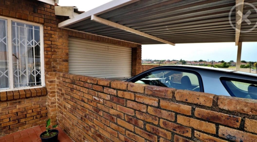 2 Bedroom Property for Sale in Norkem Park Gauteng