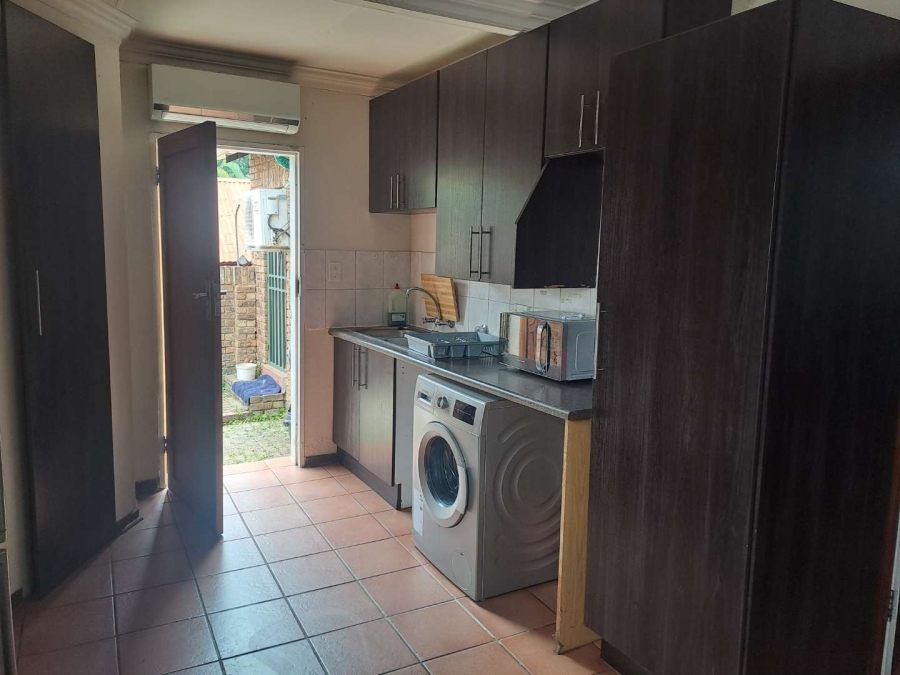 3 Bedroom Property for Sale in Die Hoewes Gauteng