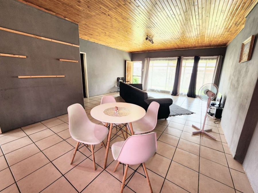 7 Bedroom Property for Sale in Rietfontein Gauteng