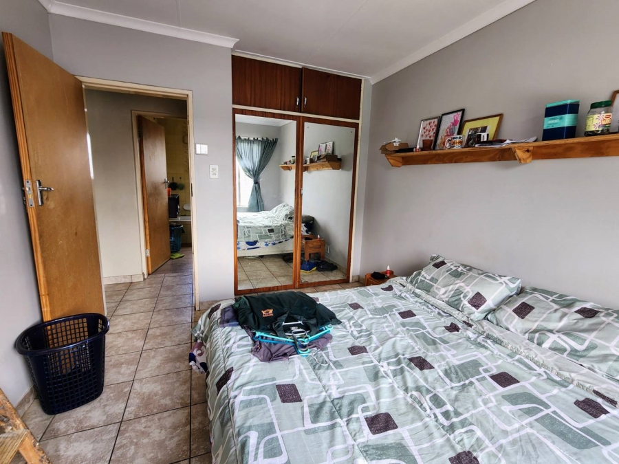 7 Bedroom Property for Sale in Rietfontein Gauteng