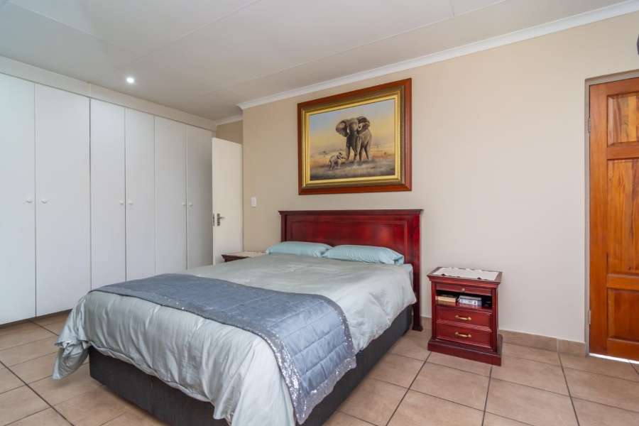 4 Bedroom Property for Sale in Ruimsig Gauteng