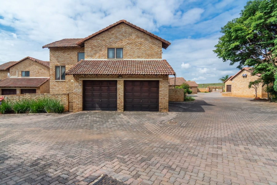 4 Bedroom Property for Sale in Ruimsig Gauteng