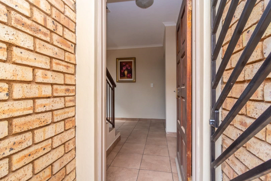 4 Bedroom Property for Sale in Ruimsig Gauteng