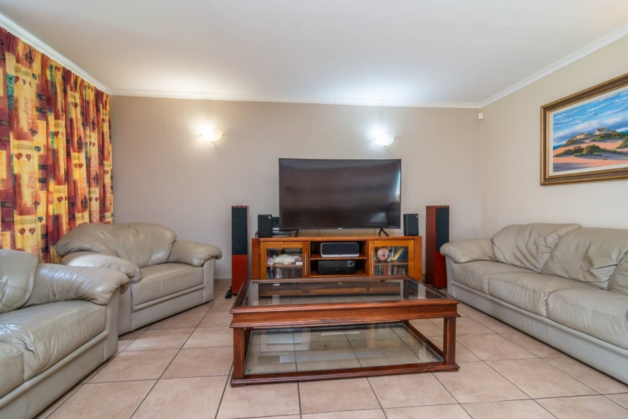 4 Bedroom Property for Sale in Ruimsig Gauteng