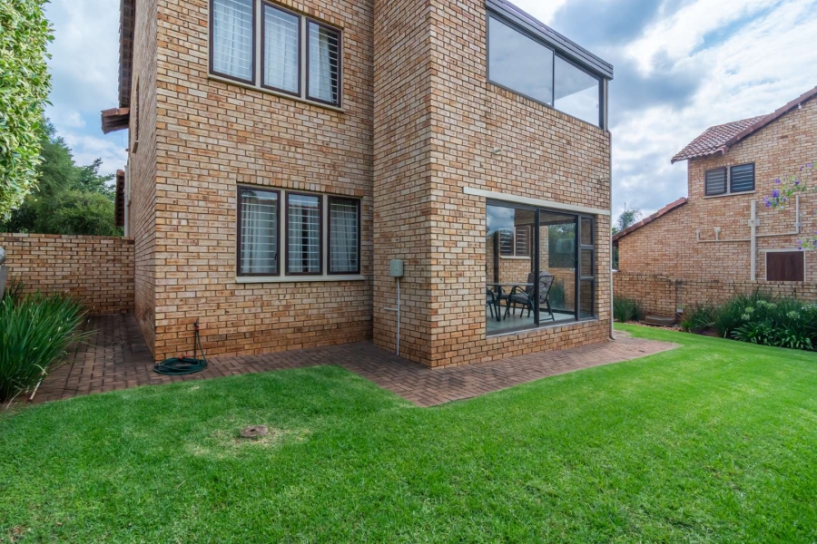 4 Bedroom Property for Sale in Ruimsig Gauteng