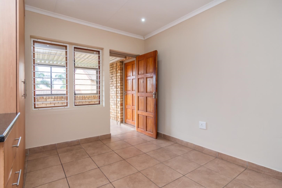 4 Bedroom Property for Sale in Ruimsig Gauteng