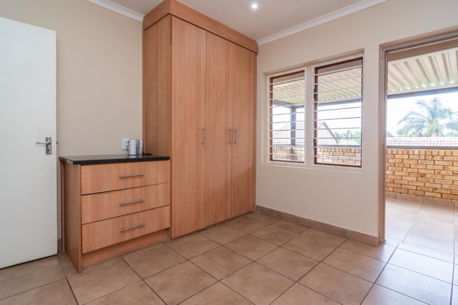 4 Bedroom Property for Sale in Ruimsig Gauteng