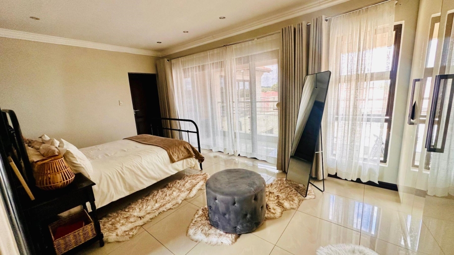 4 Bedroom Property for Sale in Meredale Gauteng