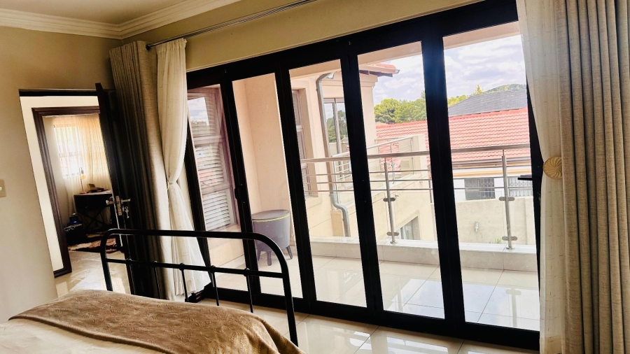 4 Bedroom Property for Sale in Meredale Gauteng