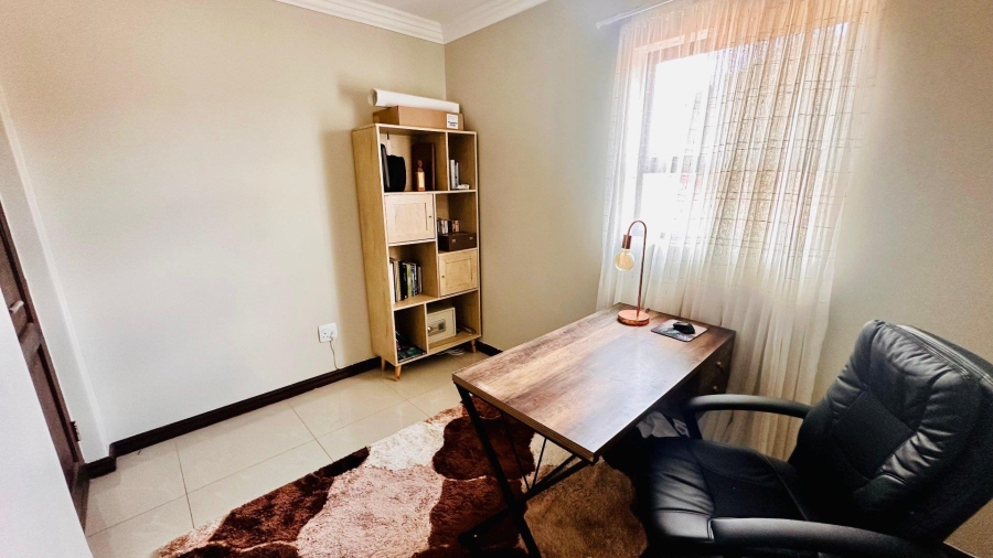 4 Bedroom Property for Sale in Meredale Gauteng