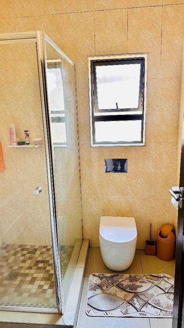 4 Bedroom Property for Sale in Meredale Gauteng