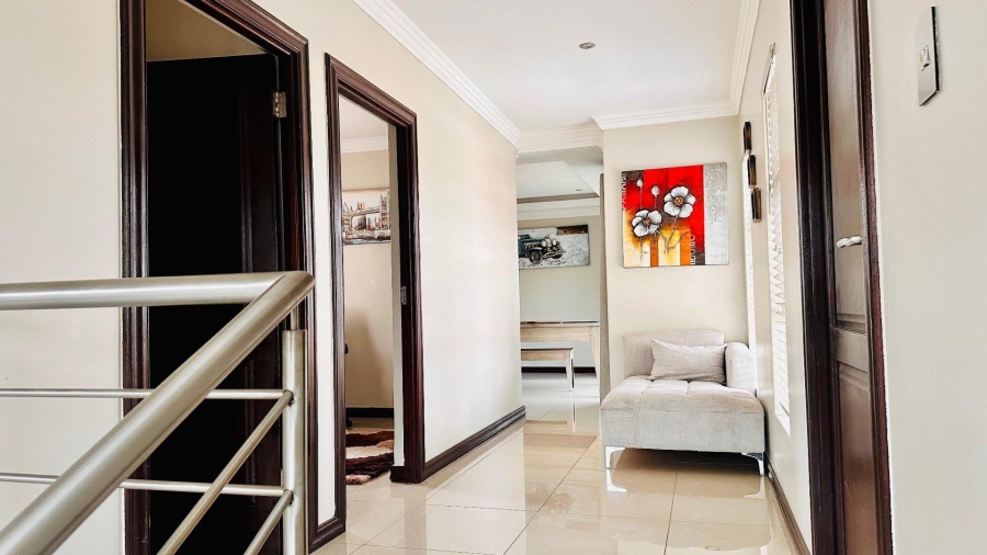 4 Bedroom Property for Sale in Meredale Gauteng