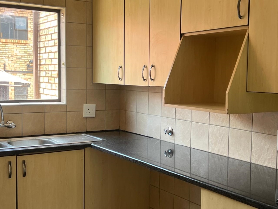 2 Bedroom Property for Sale in Florentia Gauteng