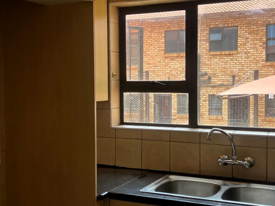 2 Bedroom Property for Sale in Florentia Gauteng