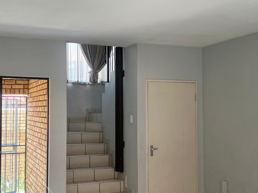 2 Bedroom Property for Sale in Florentia Gauteng