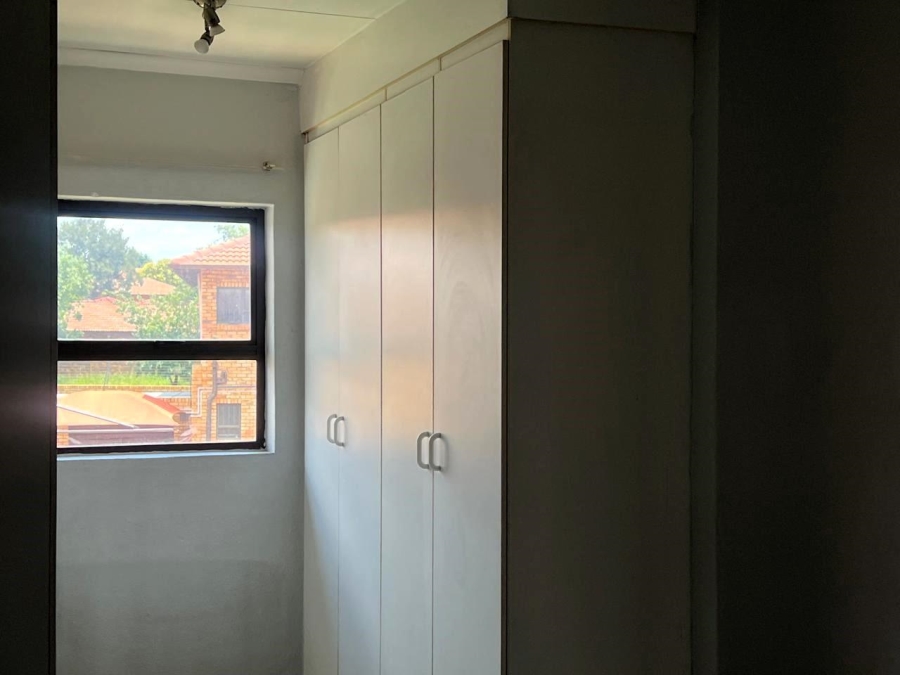 2 Bedroom Property for Sale in Florentia Gauteng