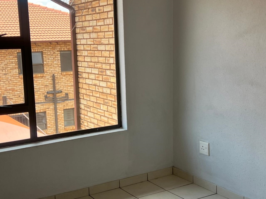 2 Bedroom Property for Sale in Florentia Gauteng