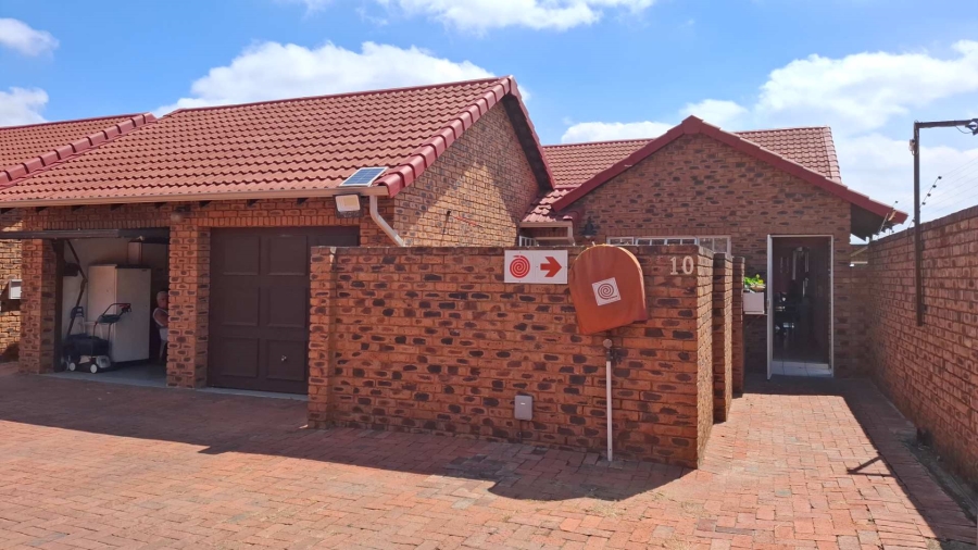 3 Bedroom Property for Sale in Randhart Gauteng