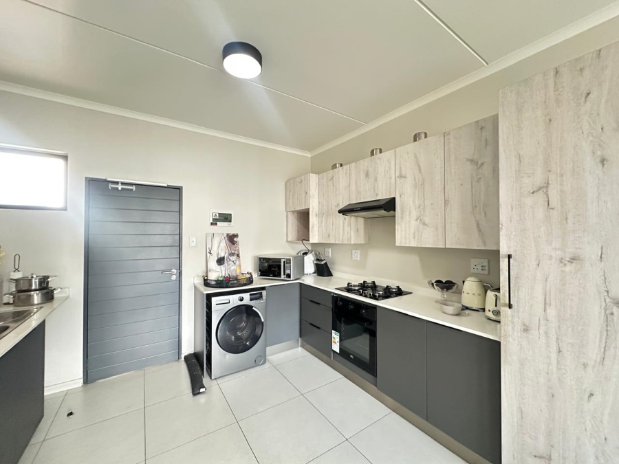 2 Bedroom Property for Sale in Halfway Gardens Gauteng