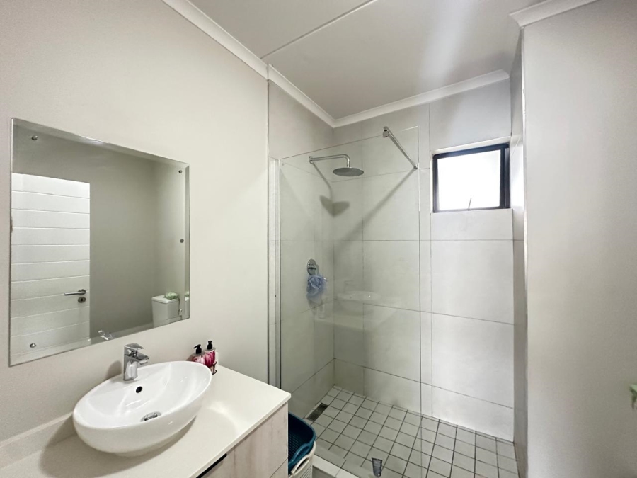 2 Bedroom Property for Sale in Halfway Gardens Gauteng