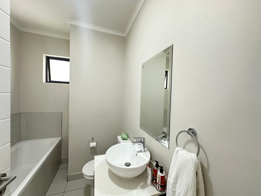 2 Bedroom Property for Sale in Halfway Gardens Gauteng
