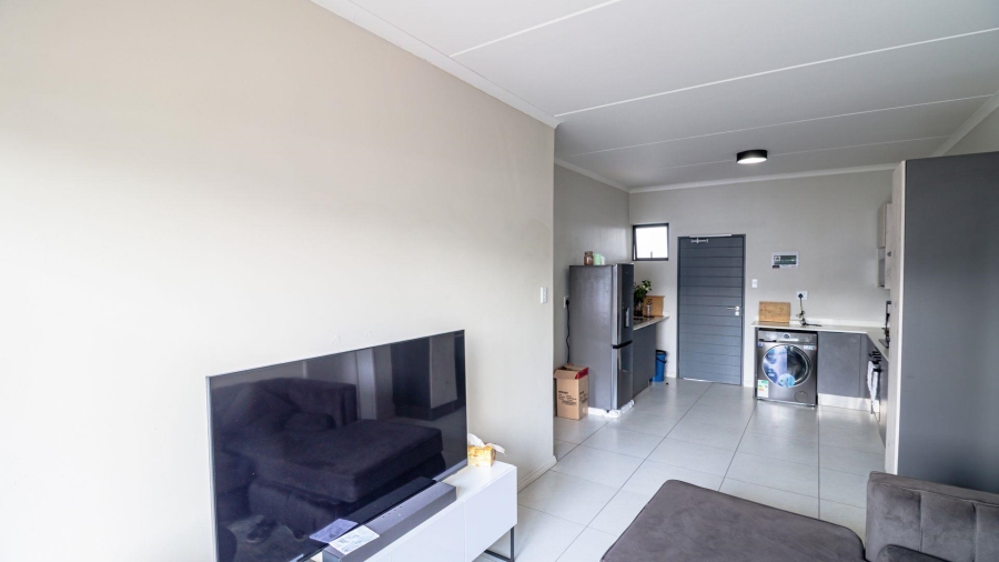 2 Bedroom Property for Sale in Halfway Gardens Gauteng