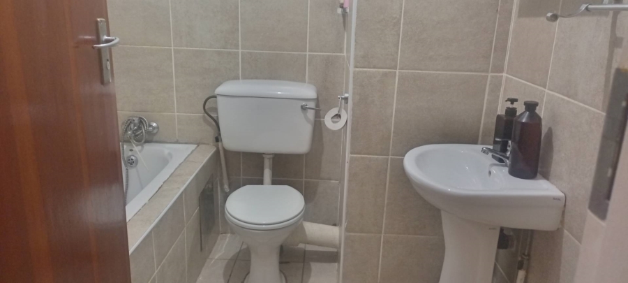 2 Bedroom Property for Sale in Silverton Gauteng