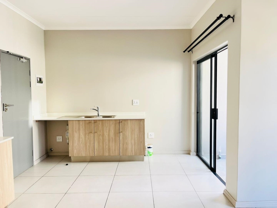 1 Bedroom Property for Sale in Carlswald North Gauteng